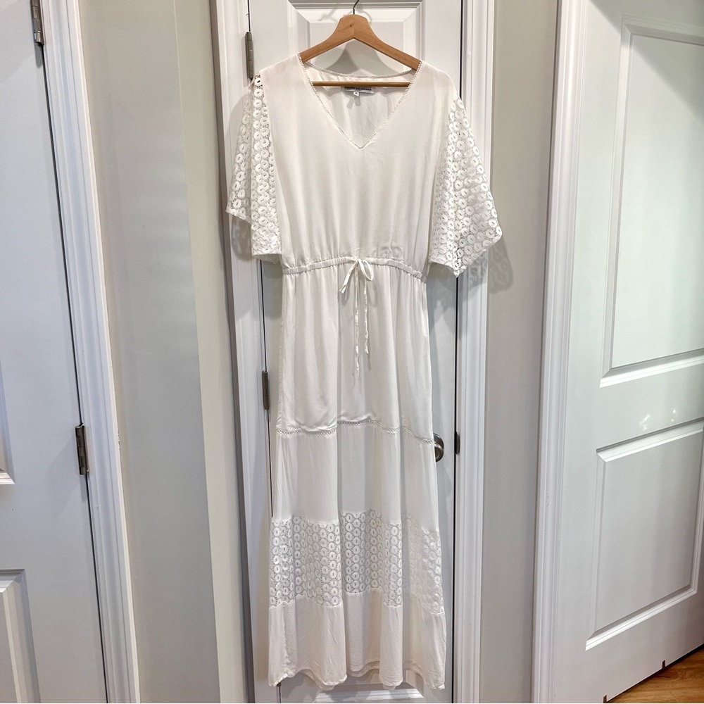 cupcakes & cashmere lace crochet maxi dress